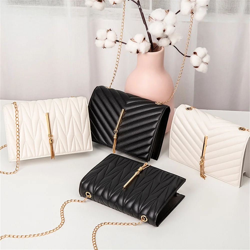 Fashion Tassel Flap Crossbody  - Women Bags Guess ulasan dan harga