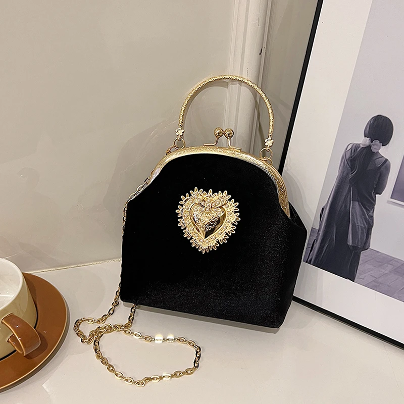 Chains Velvet Frame Heart Dinn - Women Bags For Sale ulasan dan harga