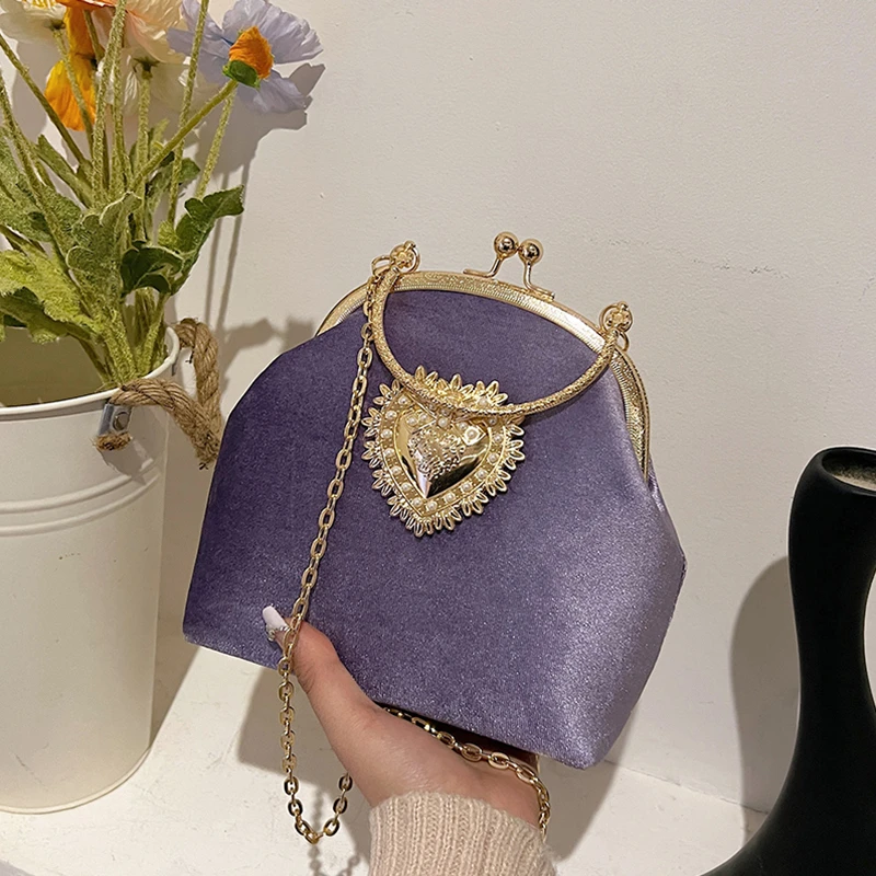 Chains Velvet Frame Heart Dinn - Women Bags For Sale ulasan dan harga